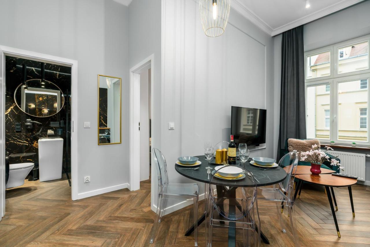 Central Apartments Garbary By Noclegi Renters Poznan Exterior foto